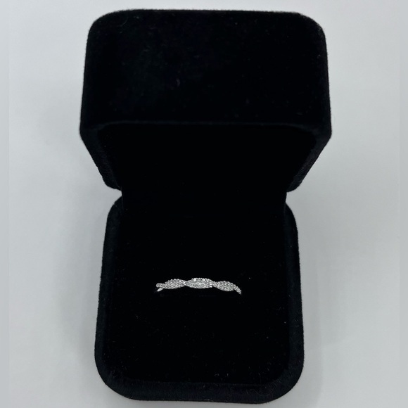 Jewelry - 0.20 CT Double Twist Natural Diamond Sterling Silver Ring